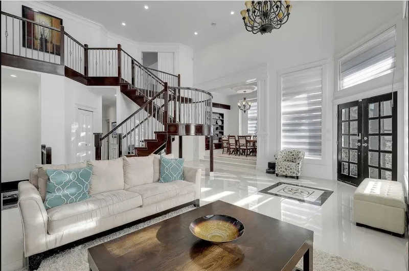 14871 76 AVENUE - photo 4 of 25