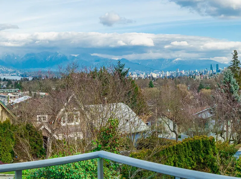 3762 W 13TH AVENUE - photo 2 of 25