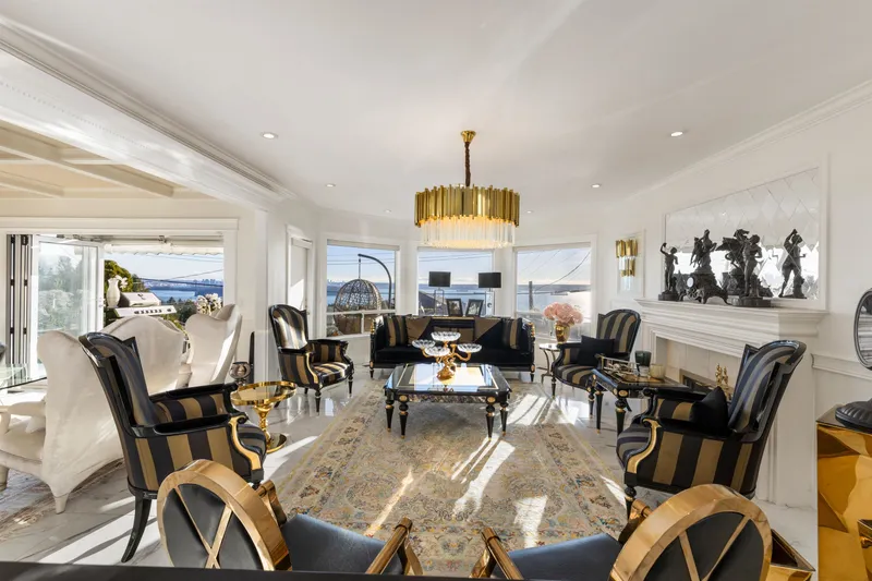 2198 ROSEBERY AVENUE - photo 3 of 25