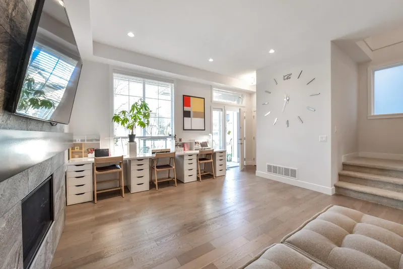 2136 165B STREET - photo 3 of 25