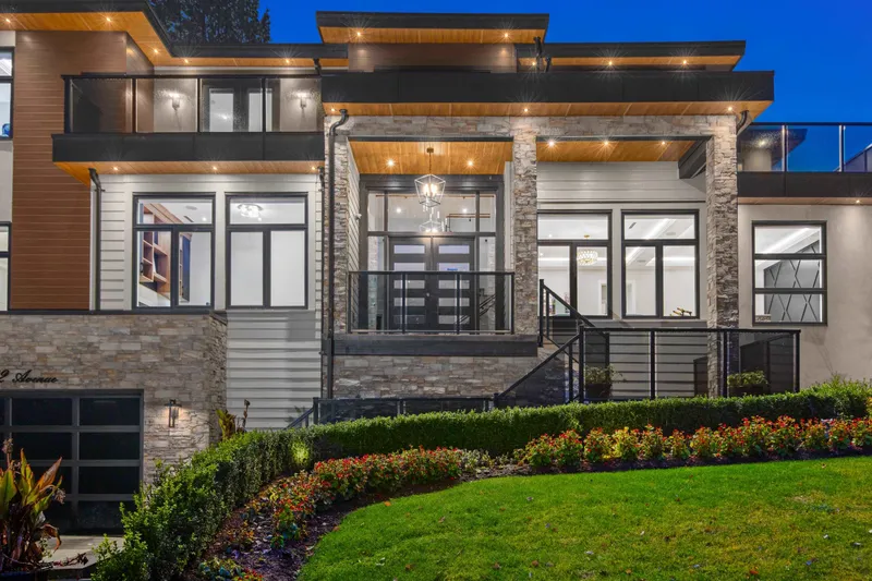 17568 102 AVENUE - photo 1 of 25