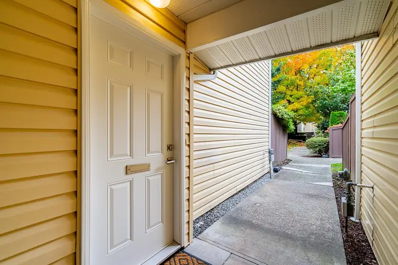 49 9378 122 STREET - photo 2 of 25