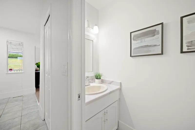 115 WARRICK STREET - photo 3 of 25