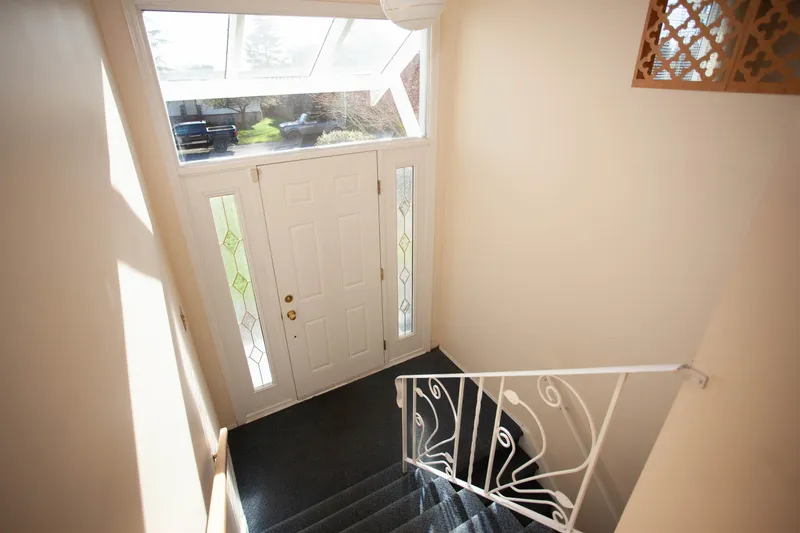 14451 MANN PARK CRESCENT - photo 3 of 18