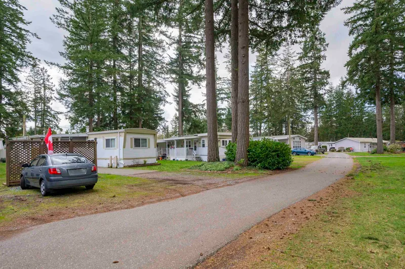 49 20071 24 AVENUE - photo 2 of 25