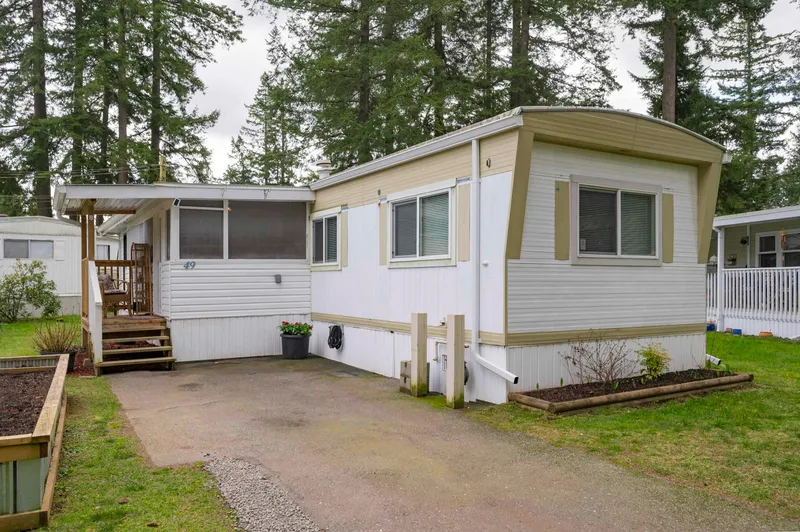 49 20071 24 AVENUE - photo 3 of 25