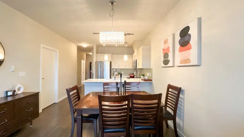 PH16 5288 GRIMMER STREET - photo 2 of 24