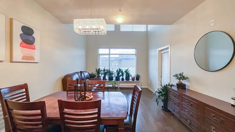 PH16 5288 GRIMMER STREET - photo 3 of 24