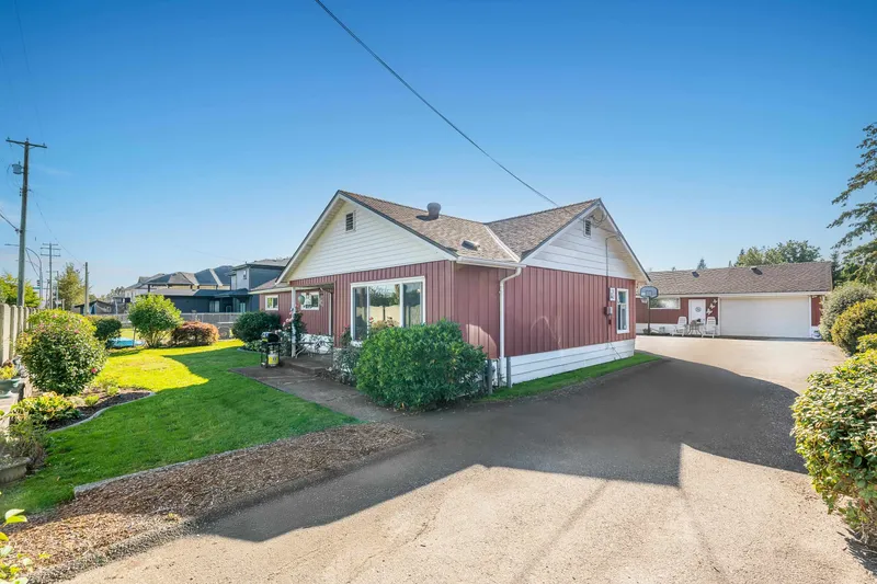 6282 175B STREET - photo 1 of 25