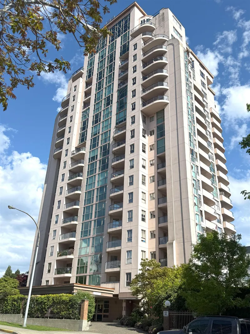 1705 612 FIFTH AVENUE - photo 2 of 25