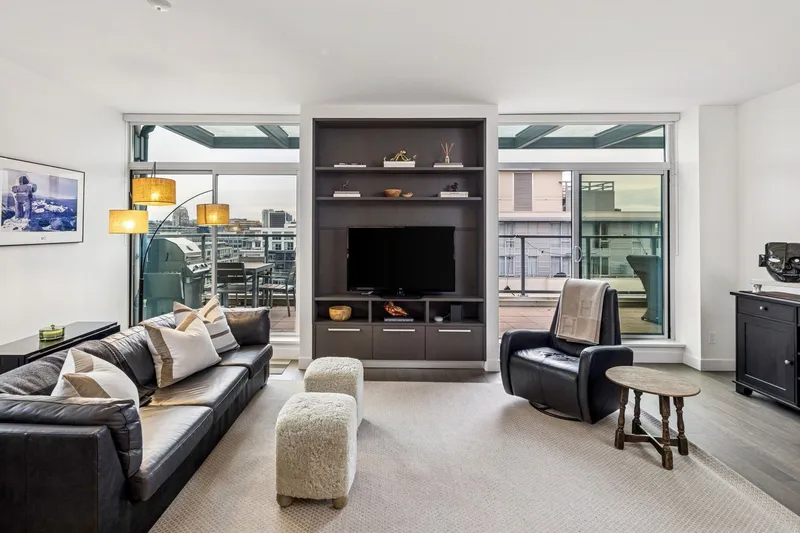 PH1606 288 W 1ST AVENUE - photo 2 of 25