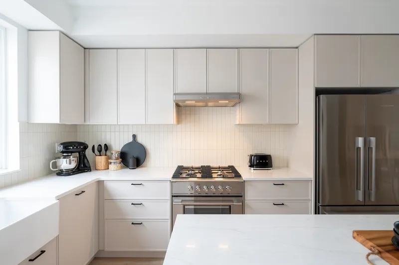 38 7918 204B STREET - photo 3 of 11