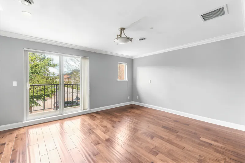 3 7840 GARDEN CITY ROAD - photo 4 of 20