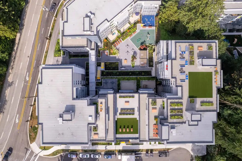 511 2002 ST. GEORGE STREET - photo 4 of 25