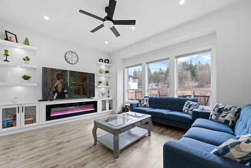 10626 124A STREET - photo 3 of 9