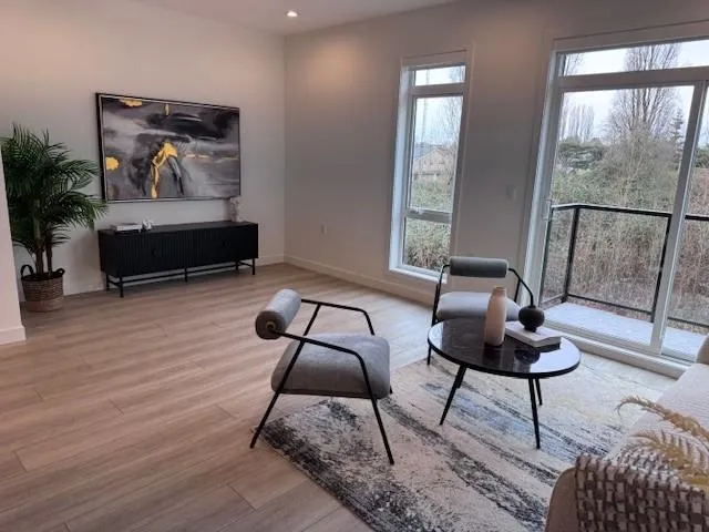 14 4337 BOUNDARY ROAD - photo 4 of 13