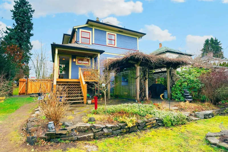 510 THIRD AVENUE - photo 4 of 5