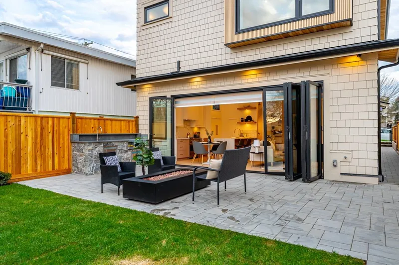 2 5355 INVERNESS STREET - photo 3 of 19