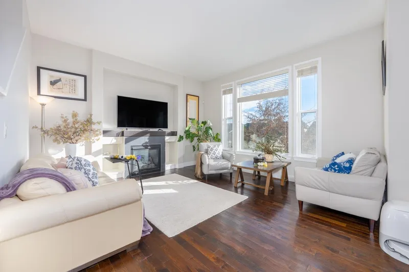 3470 GALLOWAY AVENUE - photo 1 of 25