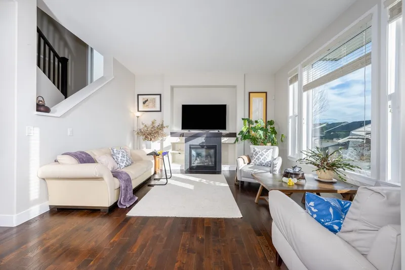 3470 GALLOWAY AVENUE - photo 2 of 25