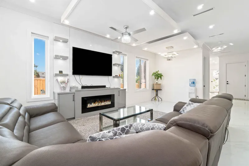 7688 115A STREET - photo 3 of 25