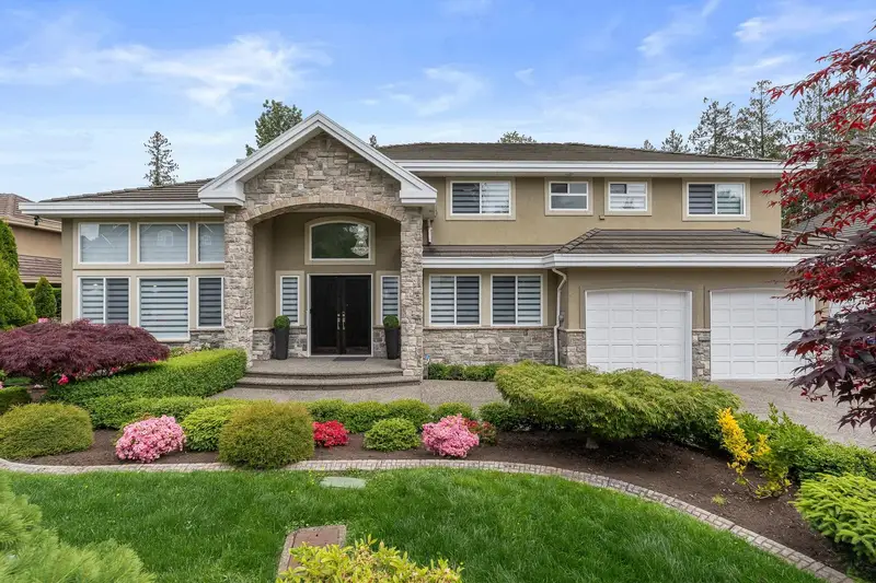 16377 113B AVENUE - photo 4 of 25