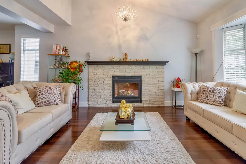 921 CITADEL DRIVE - photo 3 of 25