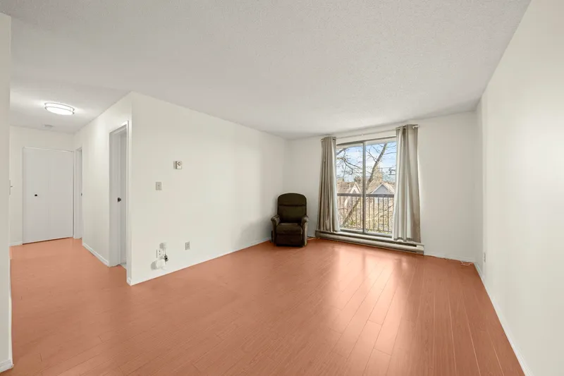 312 8391 BENNETT ROAD - photo 3 of 23