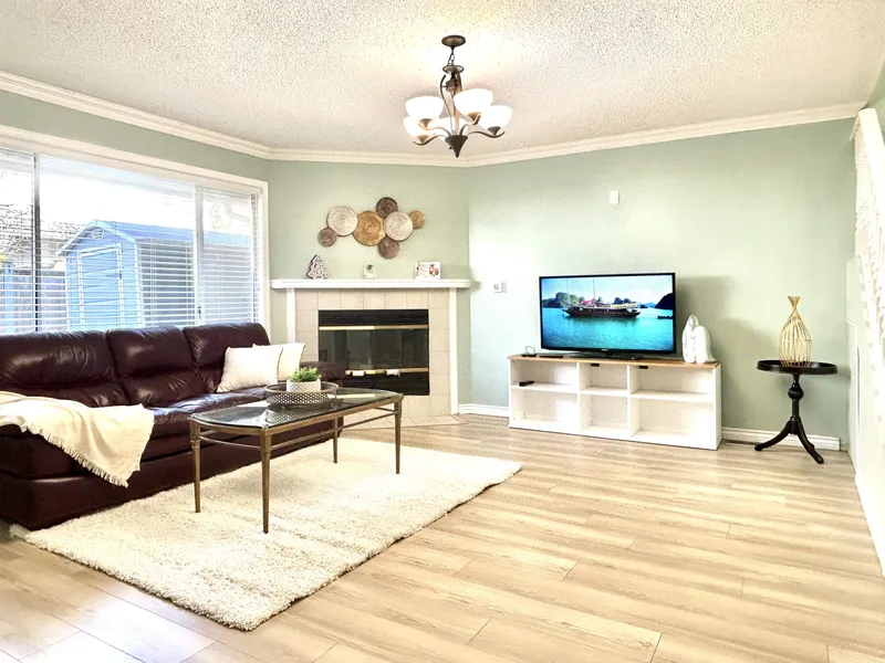 11 7871 FRANCIS ROAD - photo 1 of 25