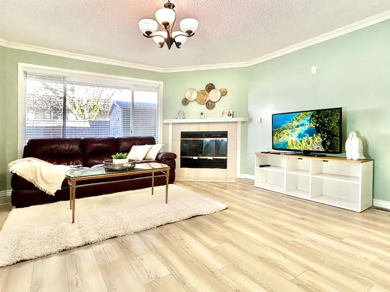 11 7871 FRANCIS ROAD - photo 3 of 25