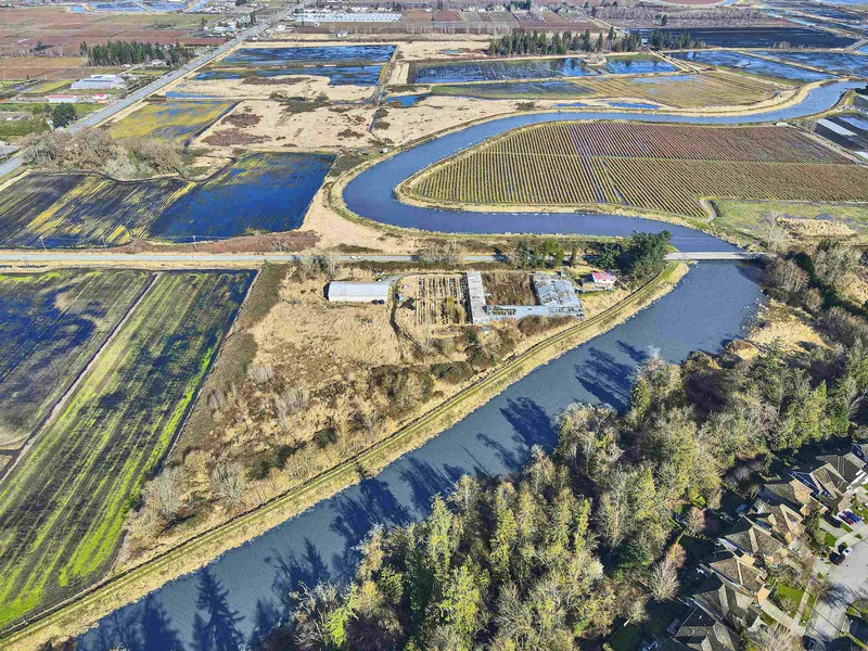 15442 40 AVENUE - photo 1 of 25