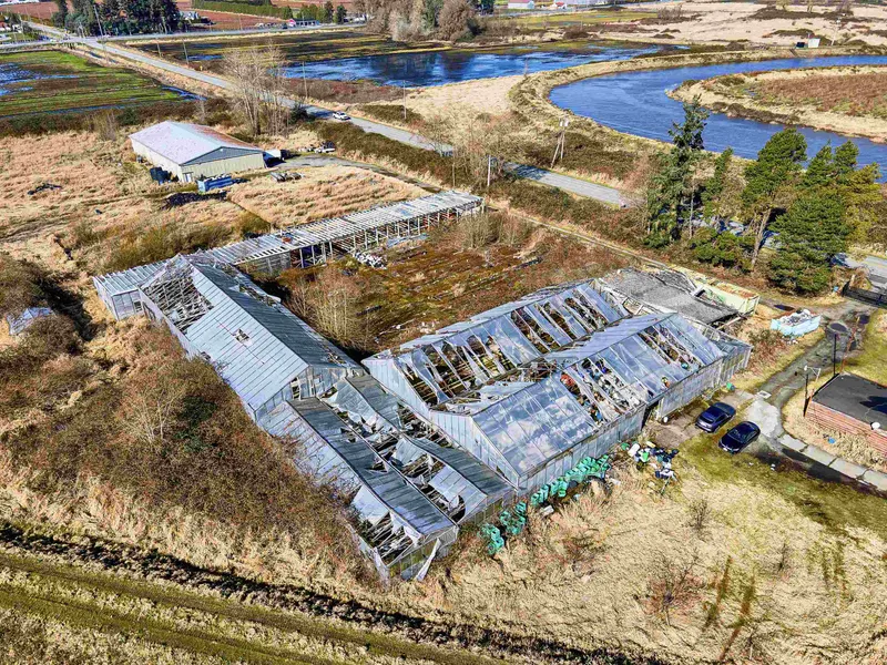 15442 40 AVENUE - photo 3 of 25