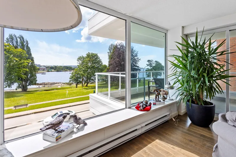 3B 1403 BEACH AVENUE - photo 2 of 25