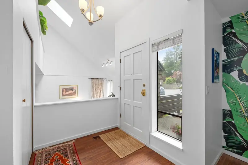 7860 MARCHWOOD PLACE - photo 2 of 25