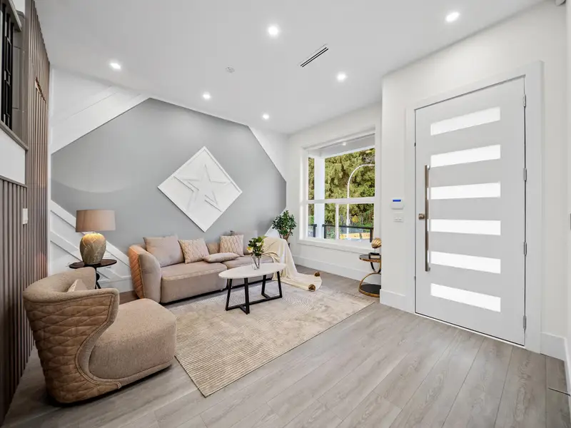 9885 HUCKLEBERRY DRIVE - photo 3 of 25