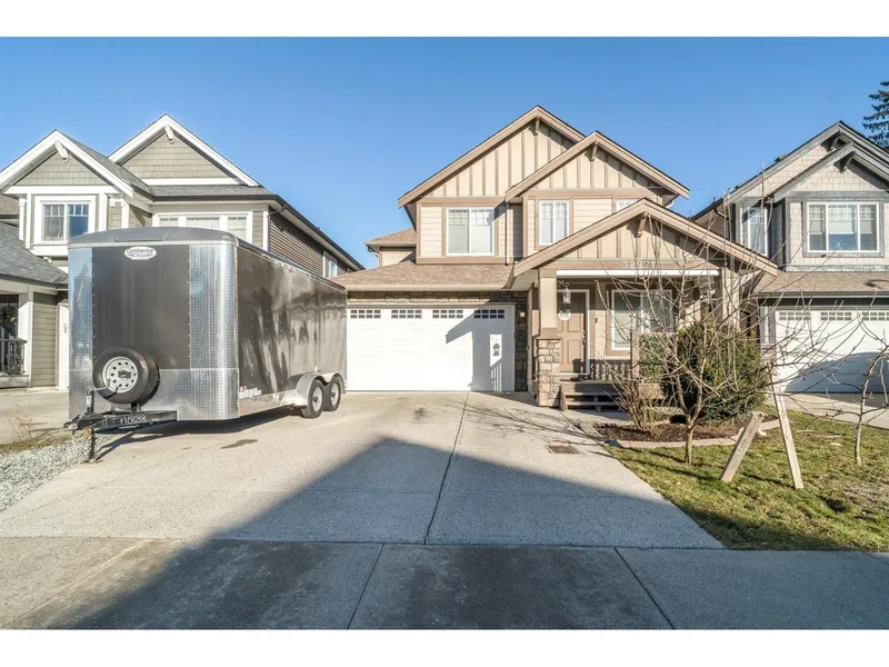 32921 TRENHOLM AVENUE - photo 2 of 25