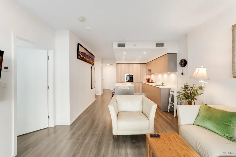 3206 3833 EVERGREEN PLACE - photo 2 of 25