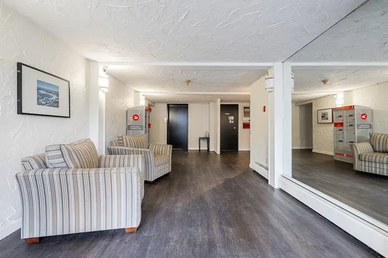 104 707 HAMILTON STREET - photo 4 of 24