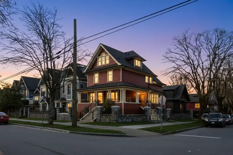 1081 SEMLIN DRIVE - photo 1 of 25