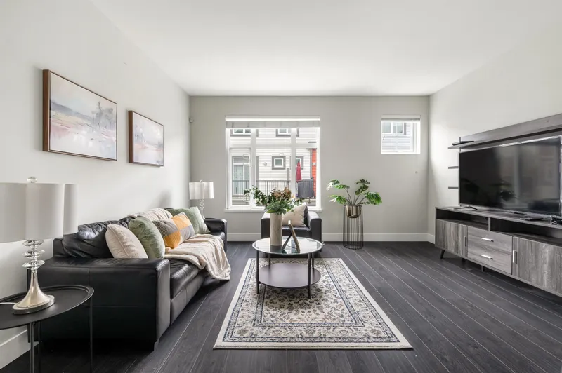 20 4588 DUBBERT STREET - photo 2 of 9