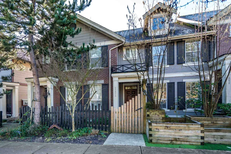 20854 72 AVENUE - photo 2 of 25