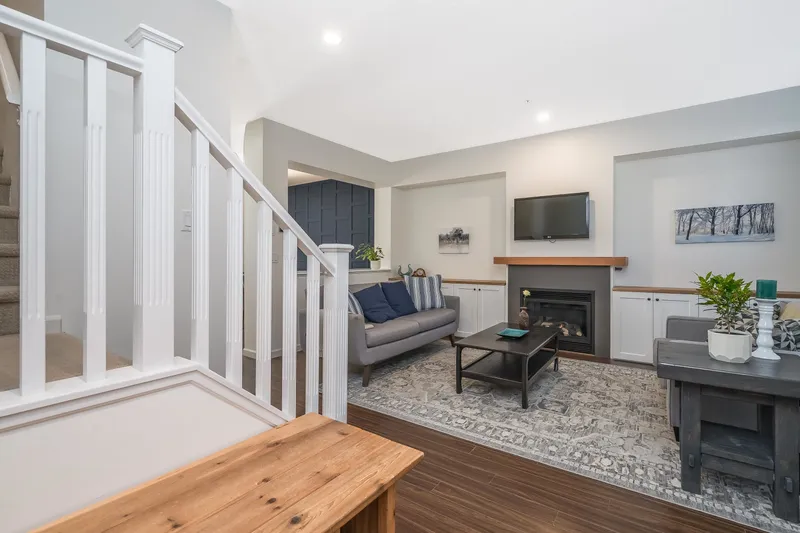 20854 72 AVENUE - photo 3 of 25