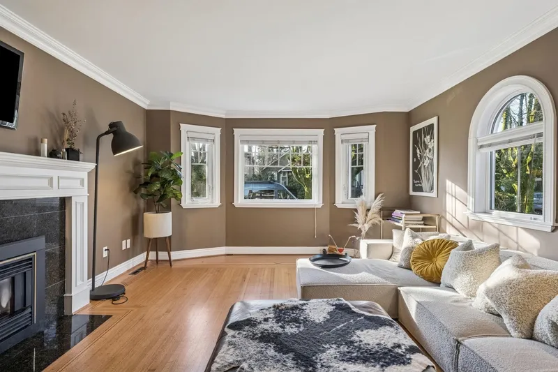 2819 W 13TH AVENUE - photo 2 of 25