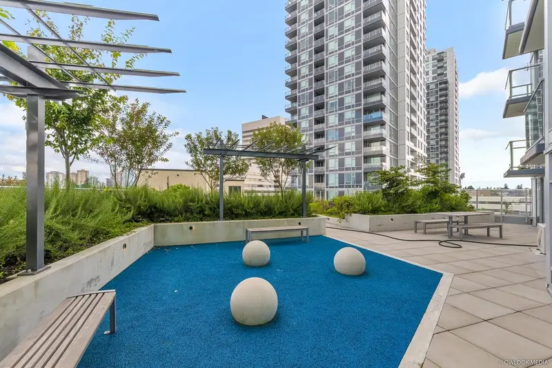 709 5470 ORMIDALE STREET - photo 4 of 20