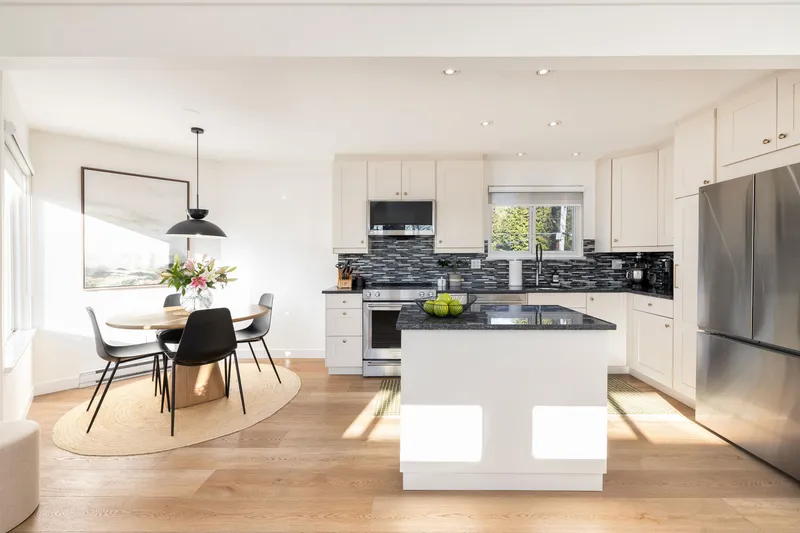 416 ST. GEORGES AVENUE - photo 3 of 25