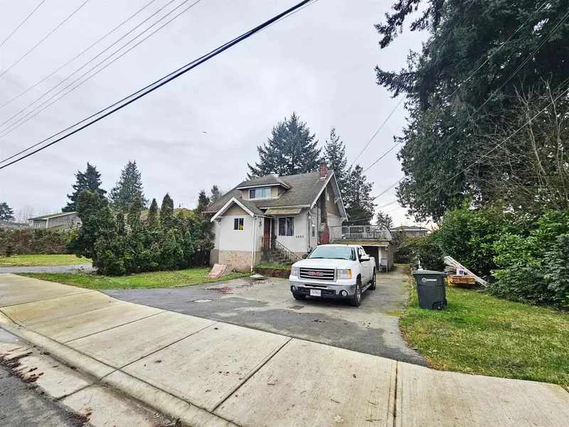 5990 IRMIN STREET - photo 2 of 6