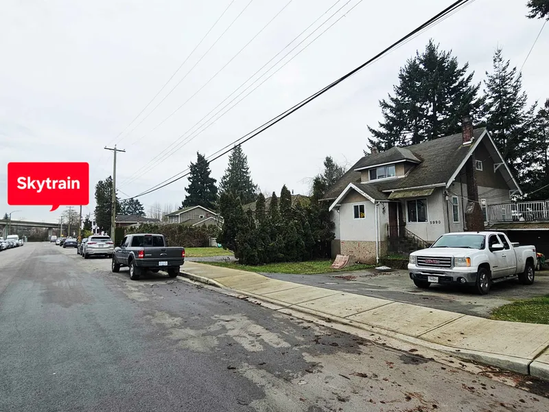 5990 IRMIN STREET - photo 3 of 6