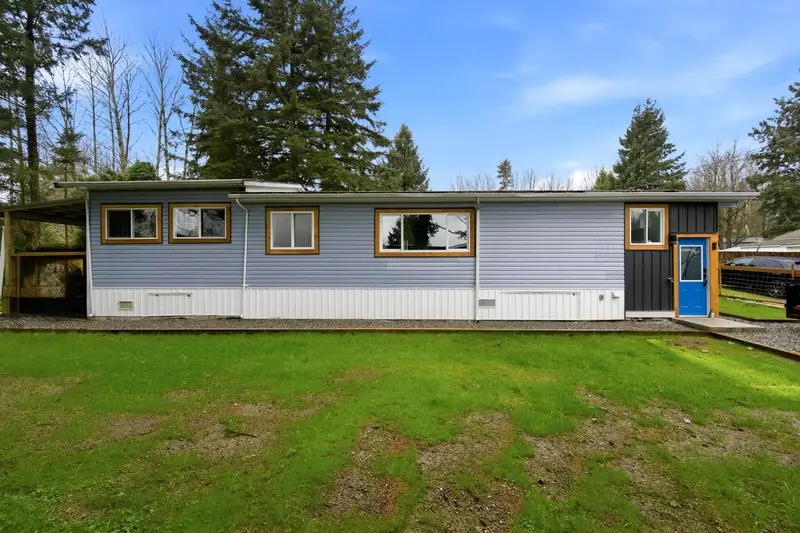 8 41711 TAYLOR ROAD - photo 2 of 25