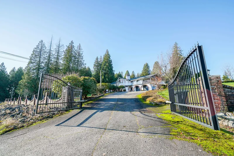 7621 MORRISON CRESCENT - photo 4 of 10