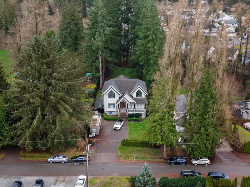 23376 124 AVENUE - photo 1 of 25